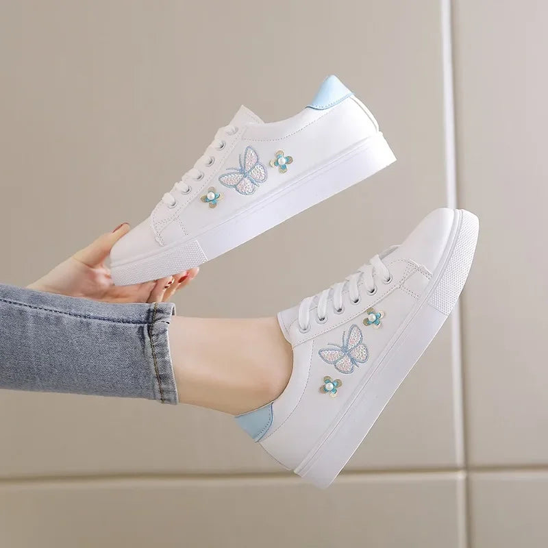New Spring Breathable Flat Sole Shoes with Leather Lace Up Sports Fashion Casual Little White Shoes