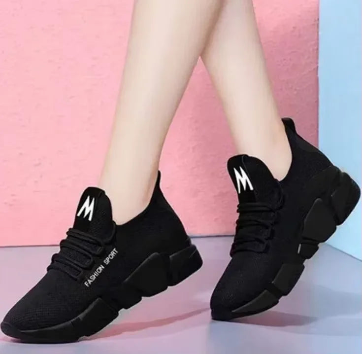 Fashionable and simple new women's shoes, comfortable women's shoes, spring and autumn lace-up comfortable light sports shoes